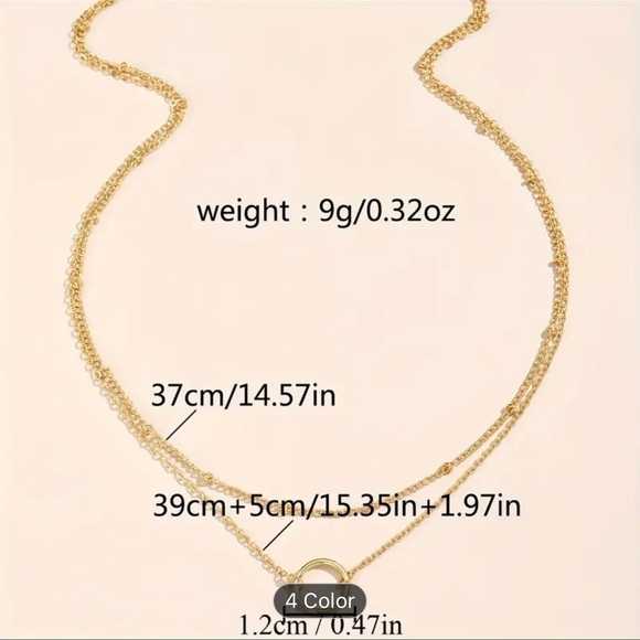 NWT gold circle pendant necklace - Picture 3 of 4